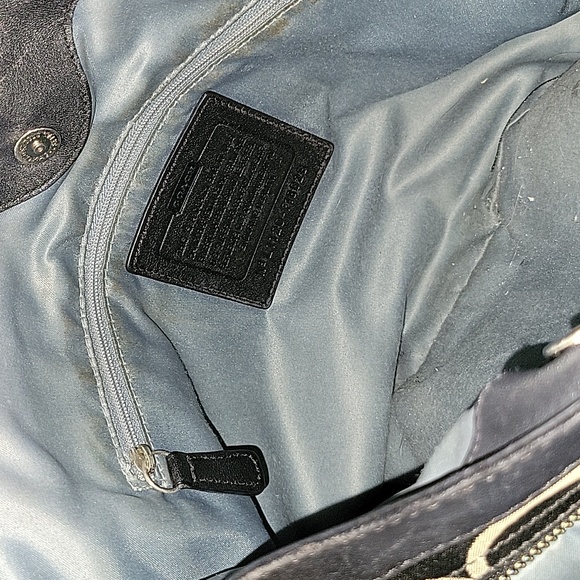 Coach purse - Picture 5 of 9